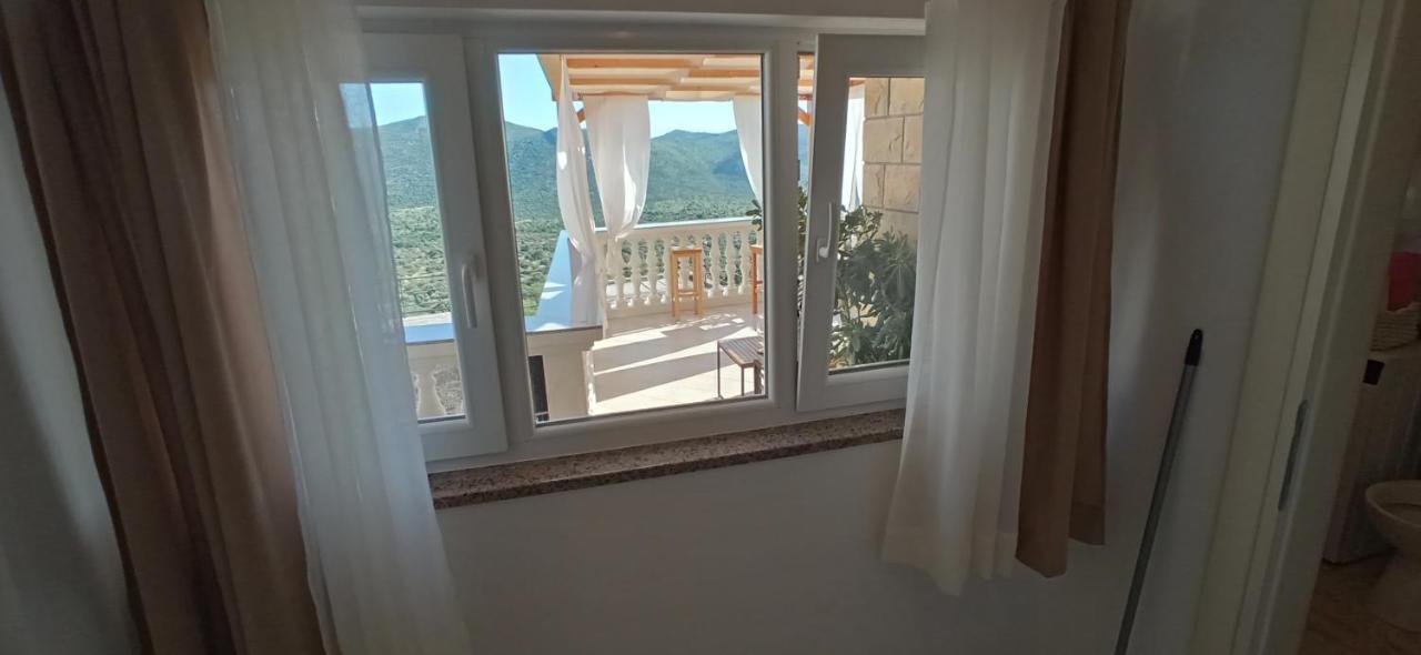 Holiday Home Peran Grebastica Exterior photo