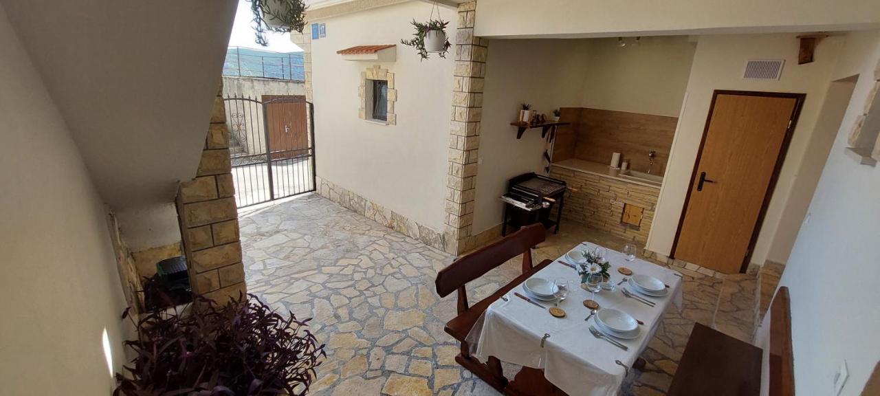 Holiday Home Peran Grebastica Exterior photo